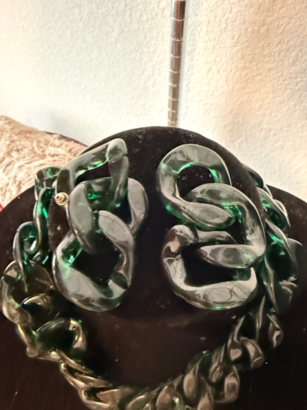 Chunky Green Acrylic Link Necklace - Picture 3 of 3
